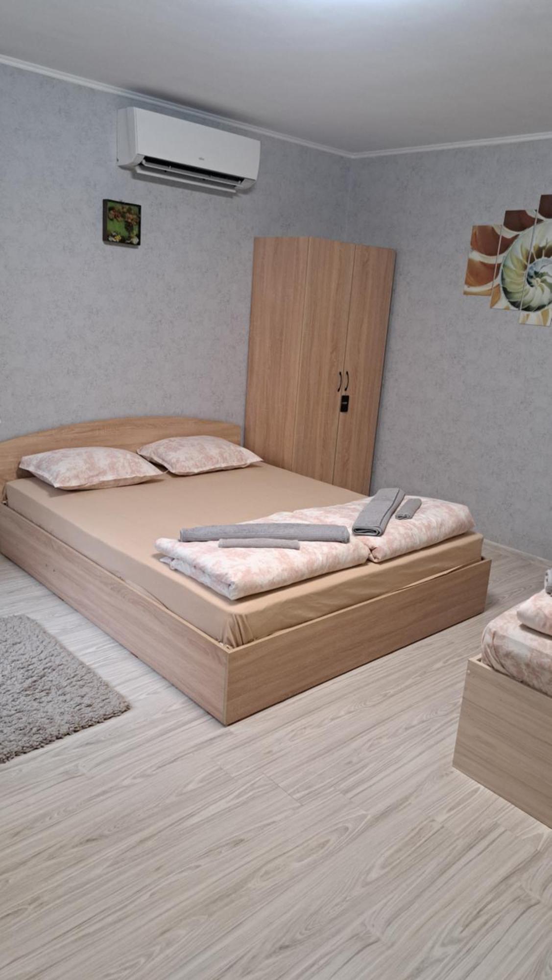 Къща Под Наем-Нощувки ทาร์โกวิชเต ภายนอก รูปภาพ
